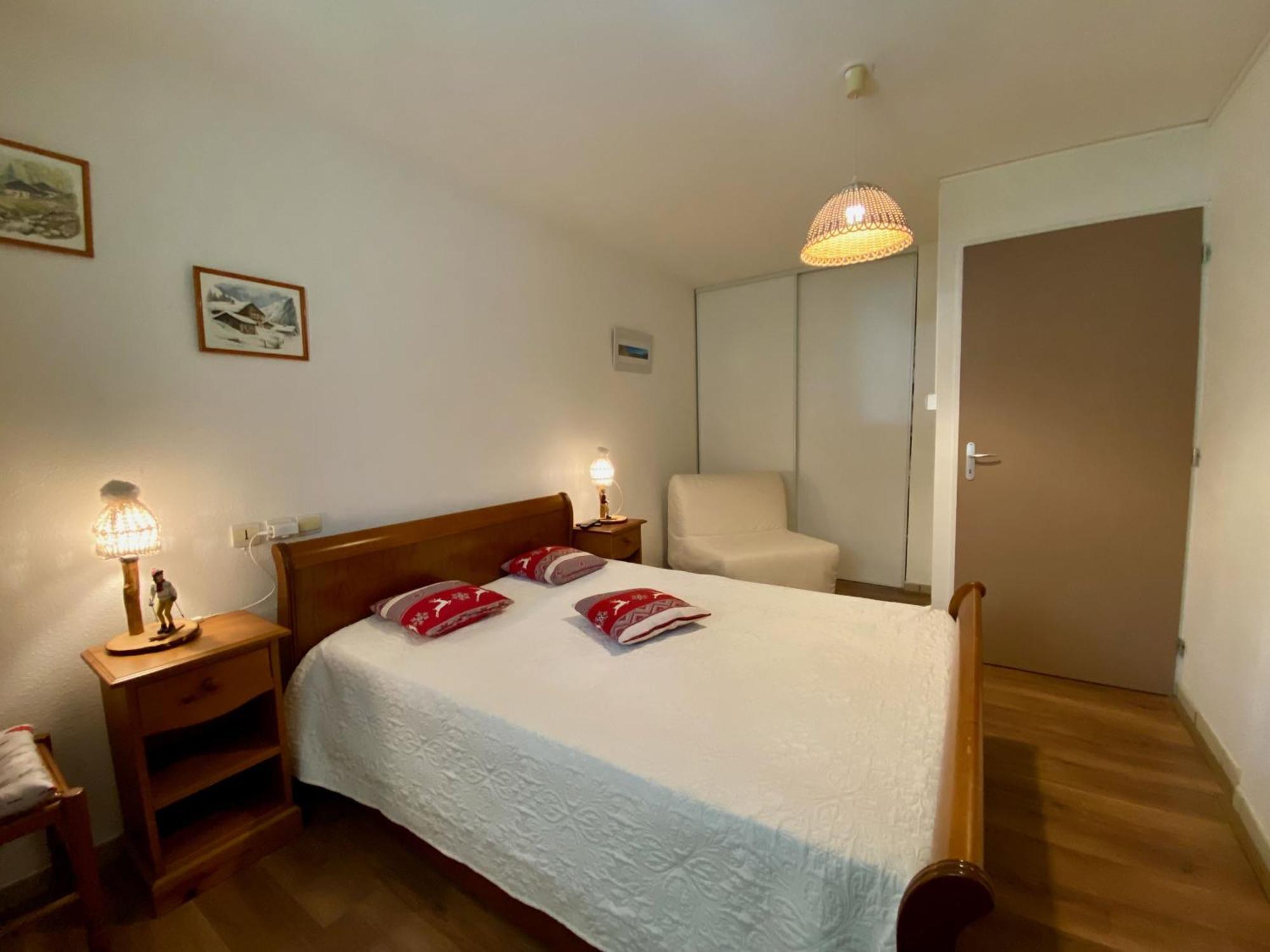 Charmant Logement De Plein Pied Avec Piscine 2* Loudenvielle Exterior foto